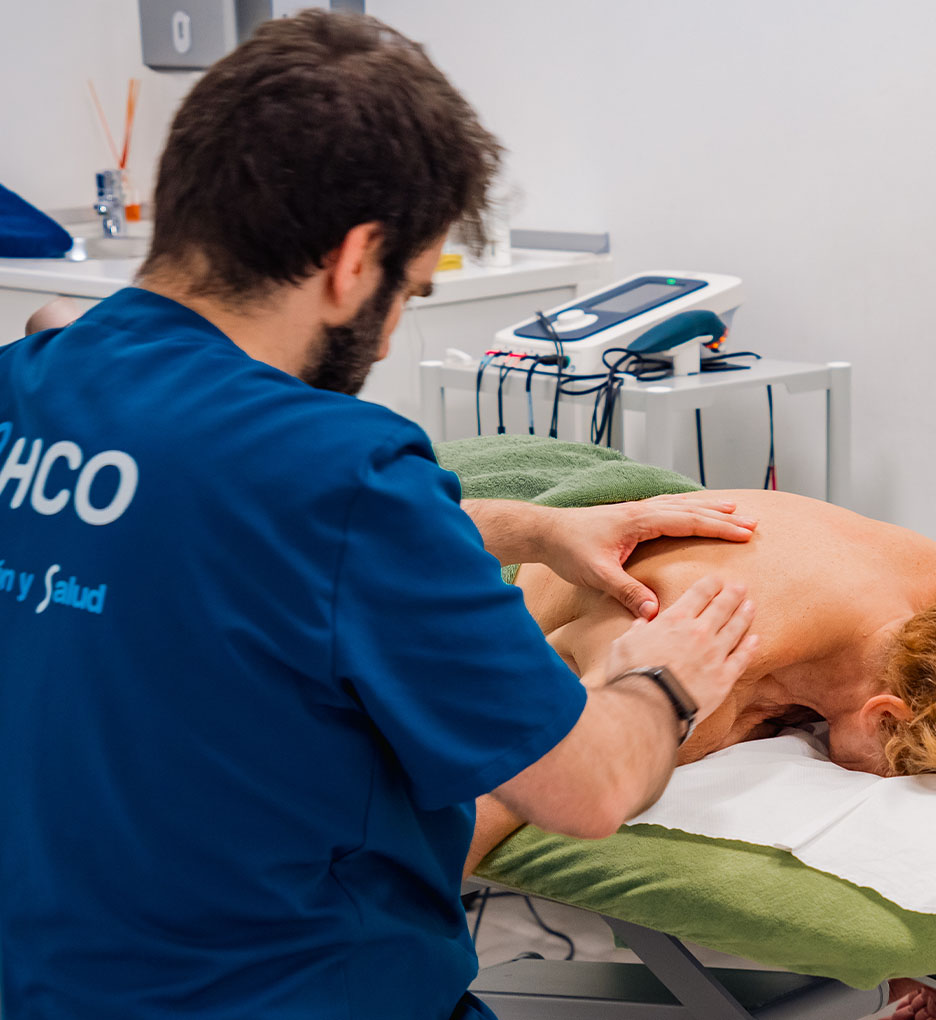 Masaje descontracturante en ASERHCO